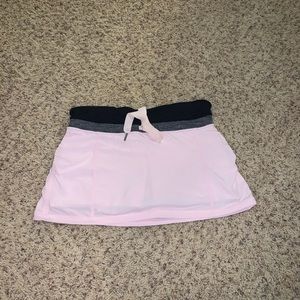 Lululemon tennis skirt size 6